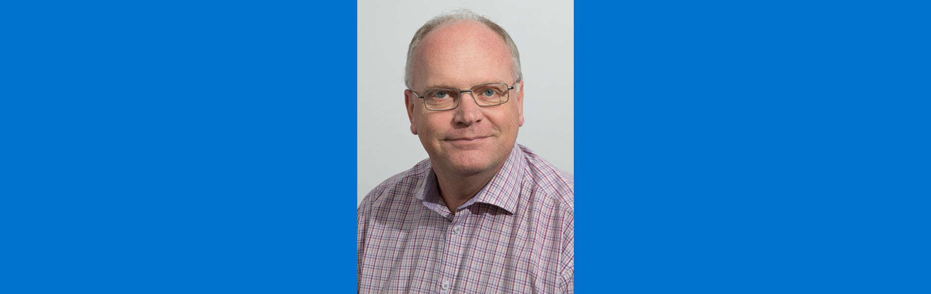 Prof Jan van Vuuren, lecturer at the Faculty of Engineering, SU, receives praise for Teaching and Learning in Industrial Engineering. Prof Jan van Vuuren, lecturer at the Faculty of Engineering, SU, receives praise for Teaching and Learning in Industrial Engineering.