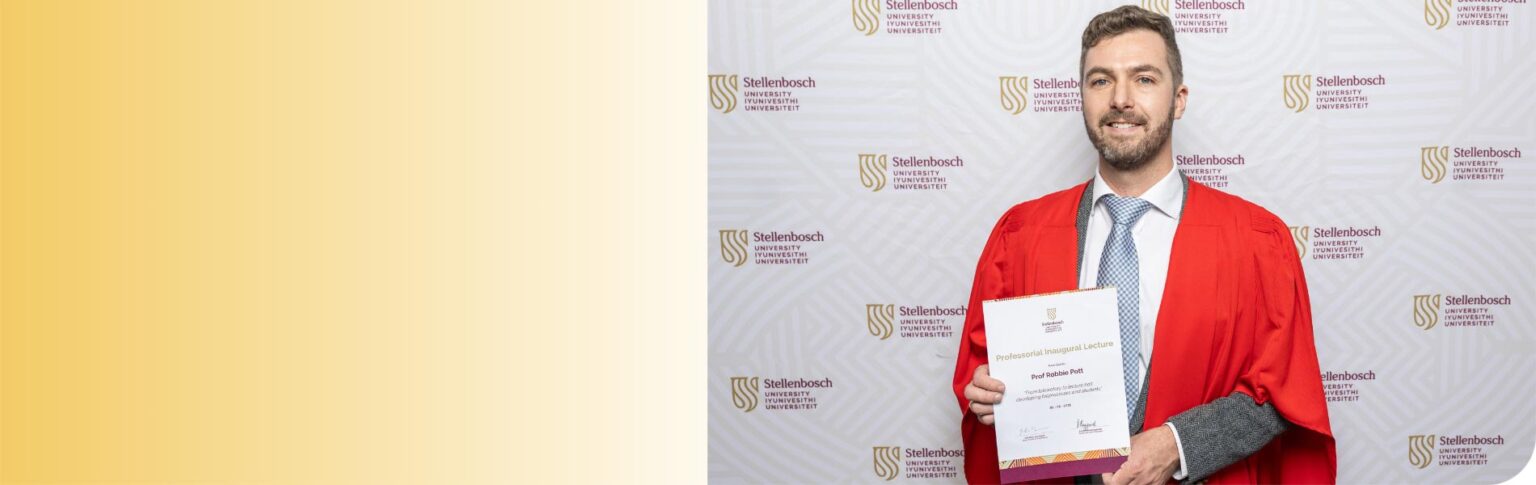 Prof Robbie Pott fuses research, teaching and real-world impact